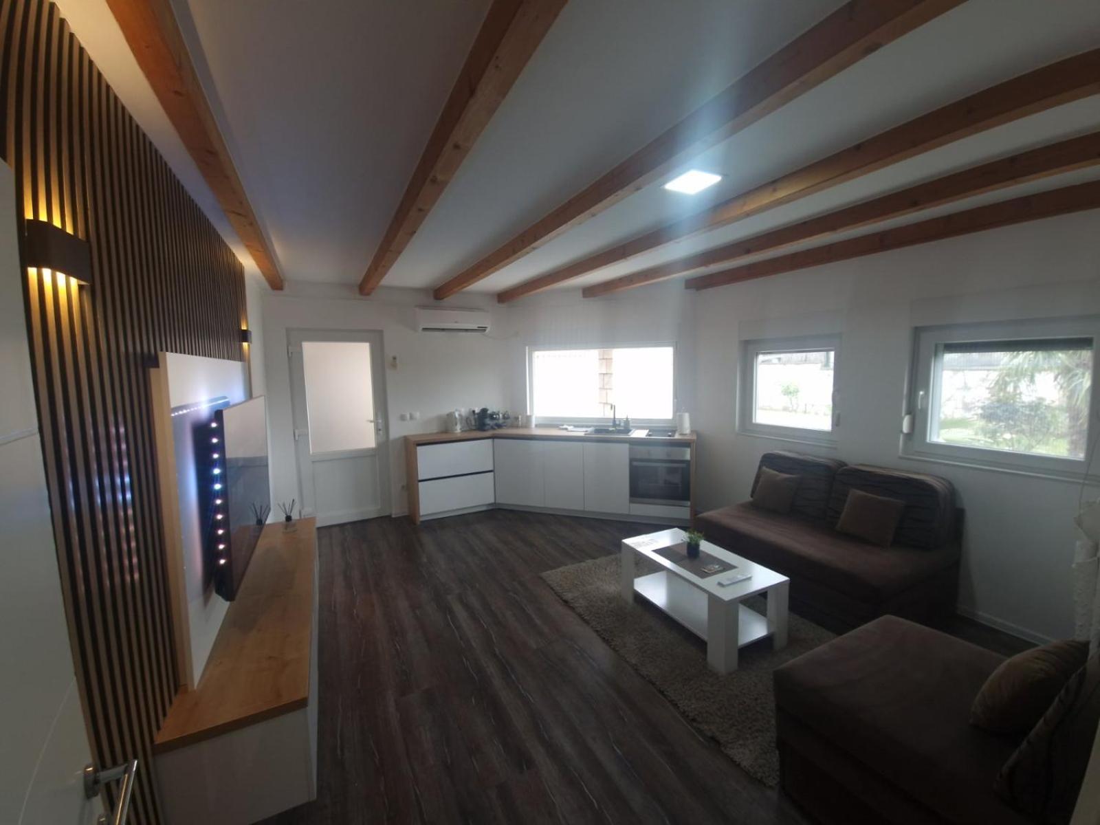 Apartment Oaza โมสตาร์ ภายนอก รูปภาพ