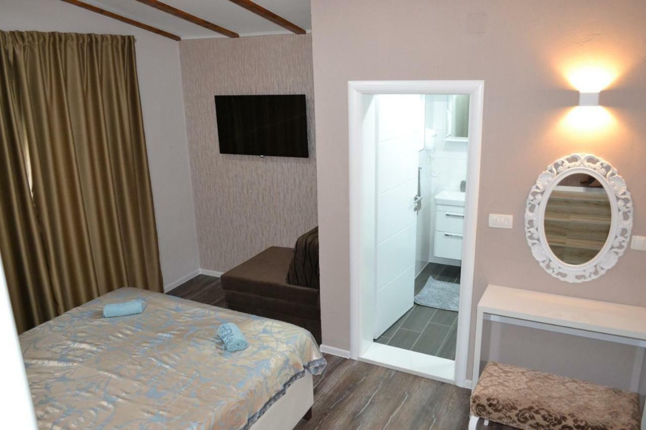 Apartment Oaza โมสตาร์ ภายนอก รูปภาพ